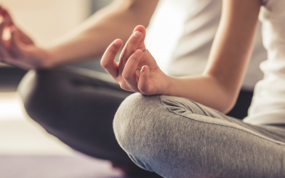 Las 10 razones por las que recomendamos la practica del Yoga para tu salud femenina
