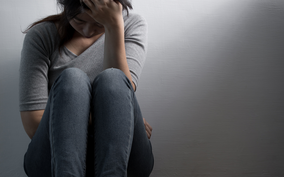 La Carga Psicológica de la Terapia Hormonal en la Endometriosis: Un Enfoque Integral Necesario